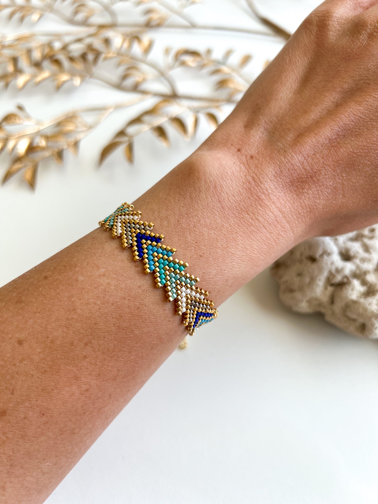 Blueish Miyuki Zigzag Bracelet