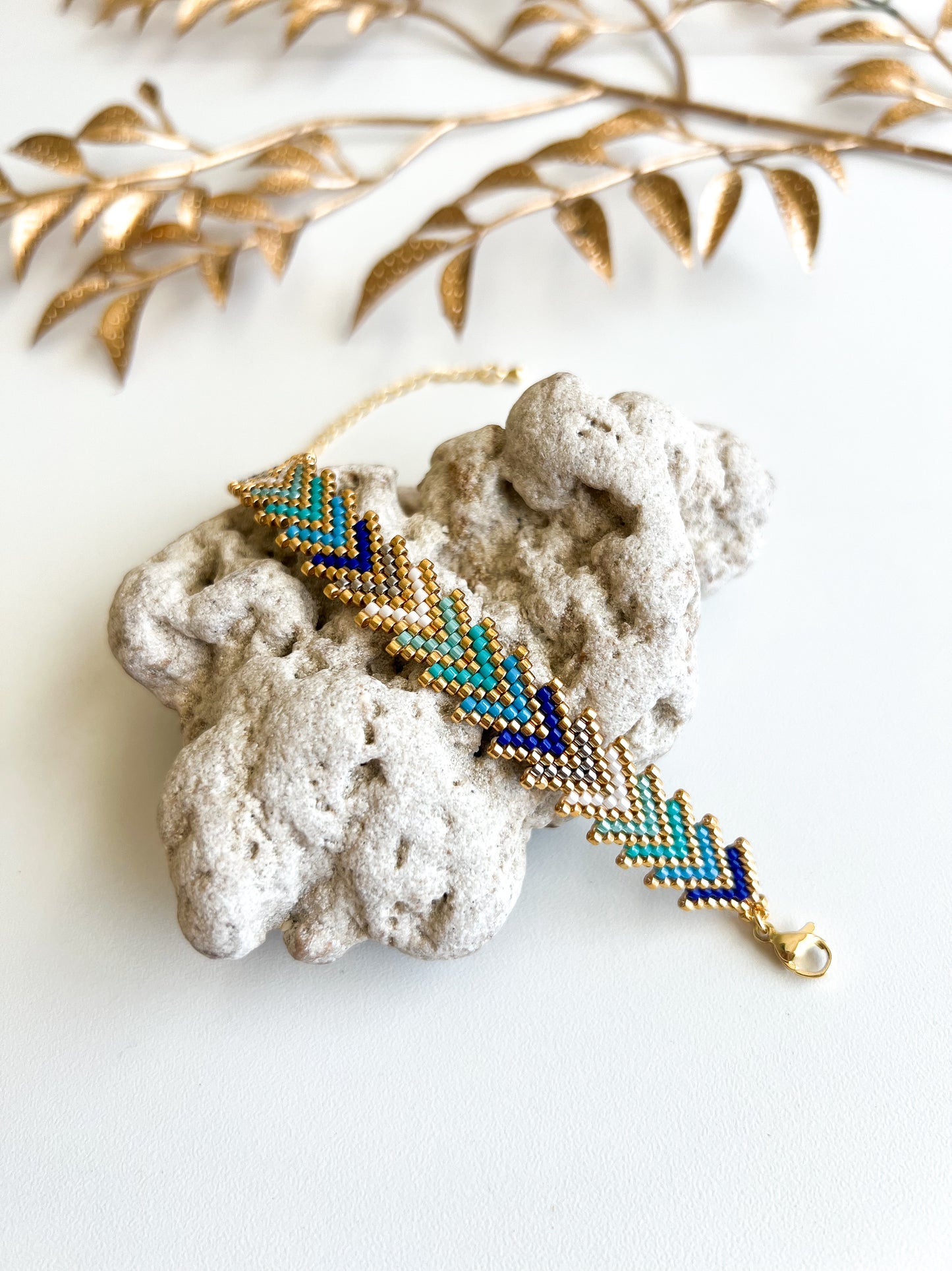 Blueish Miyuki Zigzag Bracelet