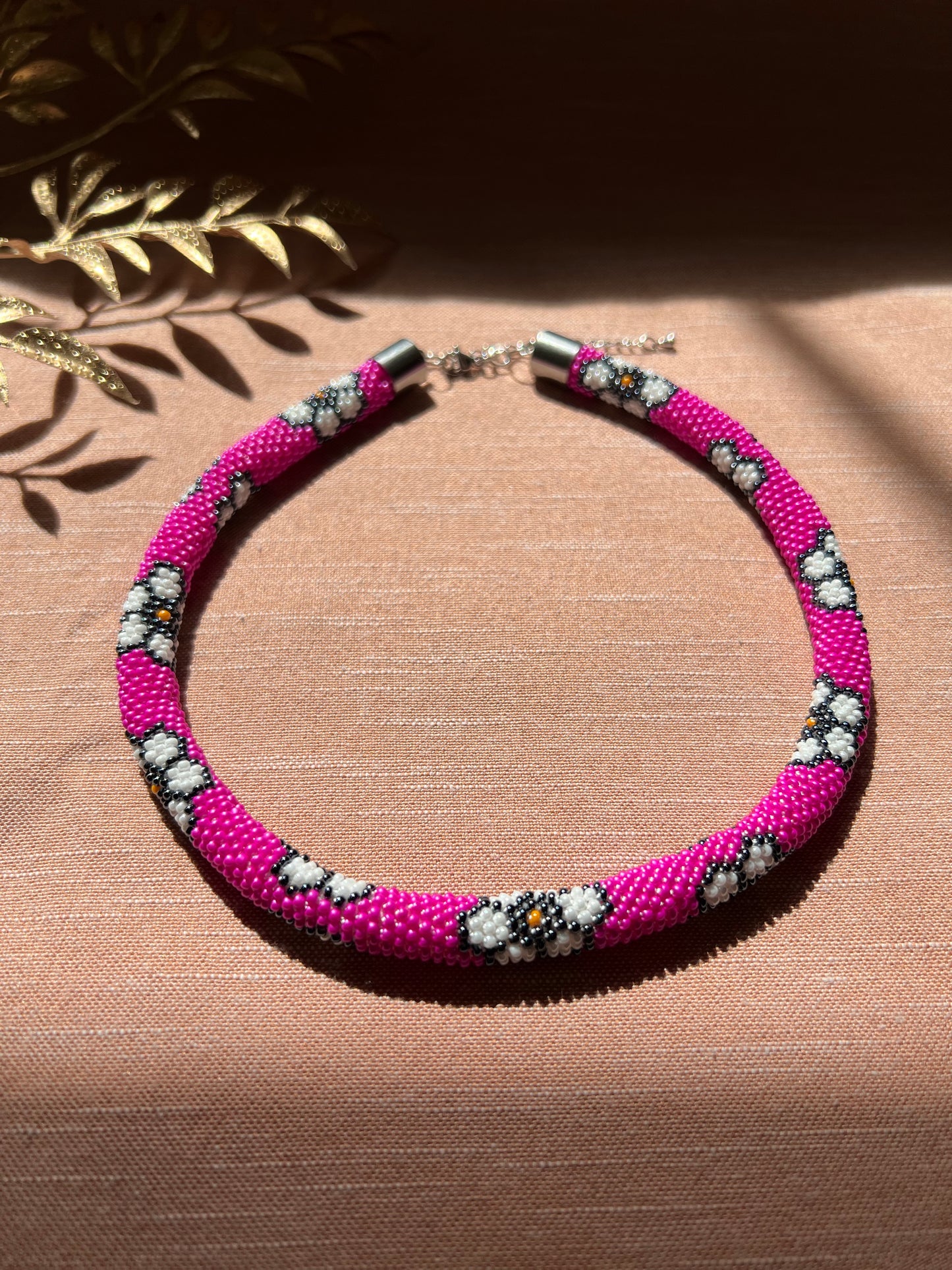 Daisy Beaded Necklace
