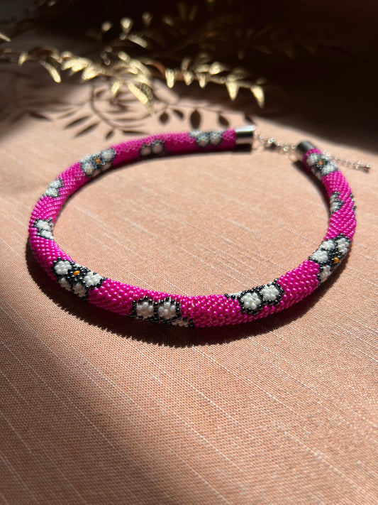 Daisy Beaded Necklace